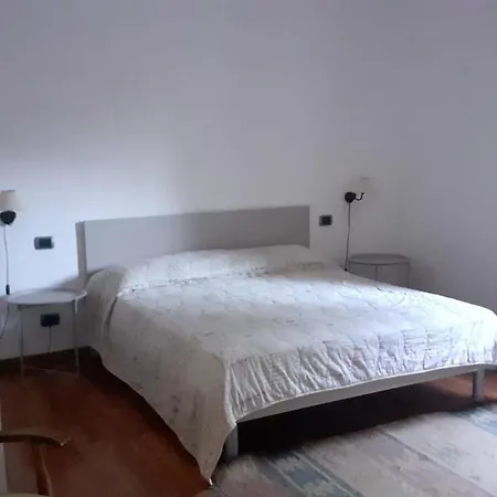 Lo Tsanty Casa Apartment