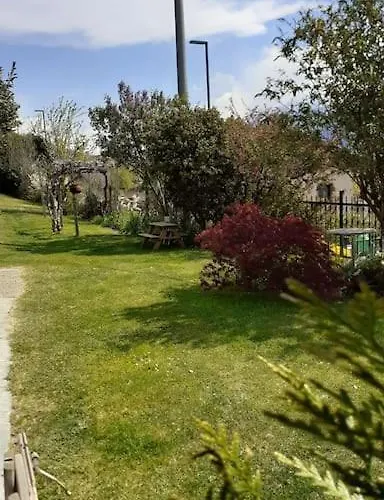 Lo Tsanty Casa Аоста